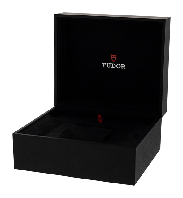 Tudor Black Bay Pro M79470-0003 Image 4